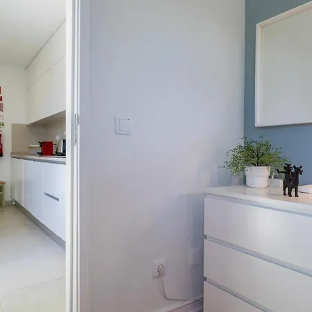 Charming Belém 3BDR Property by LovelyStay