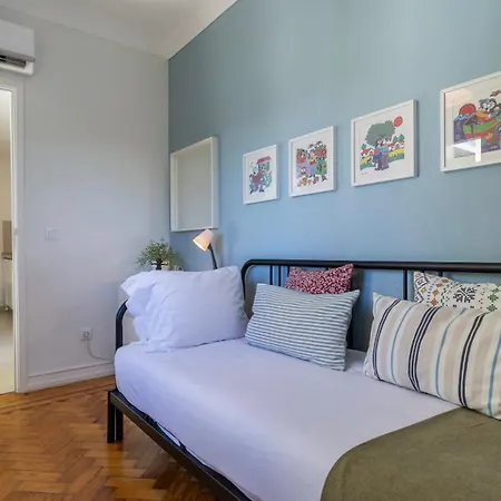 Апартаменти Charming Belem 3bdr By Lovelystay *